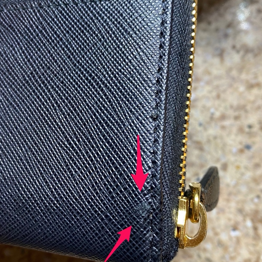 Prada Zip-Around Saffiano Leather Wallet Portafoglio Lampo (Black/Gold) - Picture 12 of 13